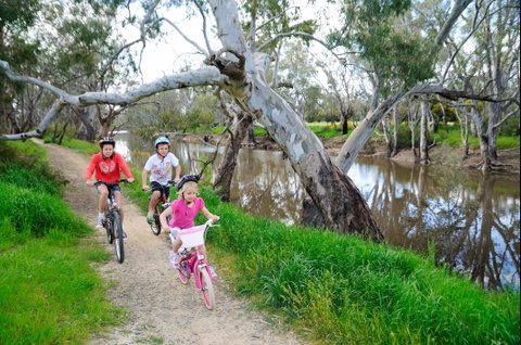 NRMA Echuca Holiday Park - New Castle Holiday 0
