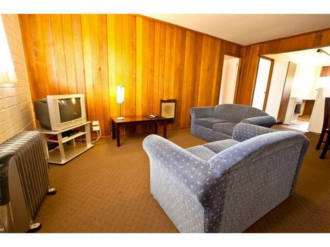 Snowy Mountains Resort - New Castle Holiday 1