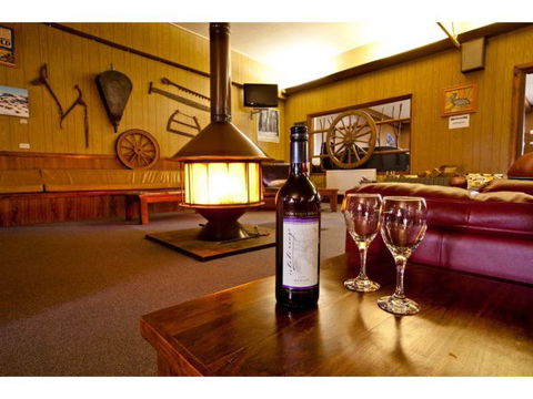 Snowy Mountains Resort - New Castle Holiday 7