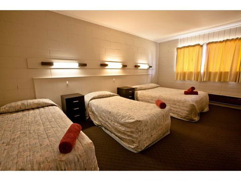 Snowy Mountains Resort - New Castle Holiday 8