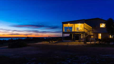 Southern Ocean Lookout - New Castle Holiday 0