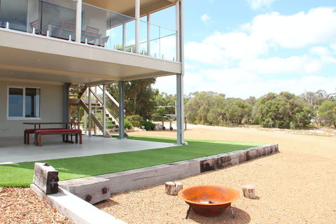 Southern Ocean Lookout - New Castle Holiday 8