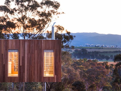 Strikes Mudgee - New Castle Holiday 0