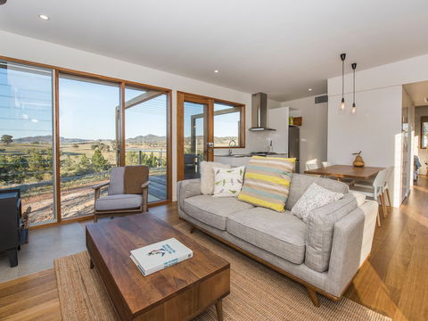 Strikes Mudgee - New Castle Holiday 4