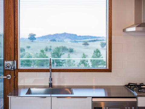 Strikes Mudgee - New Castle Holiday 7