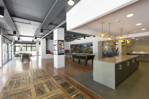 Sydney University Village - New Castle Holiday 3