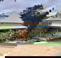 Tanwarra Lodge Bed and Breakfast - New Castle Holiday