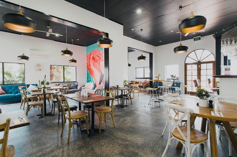 The Med Crescent Head - New Castle Holiday 3