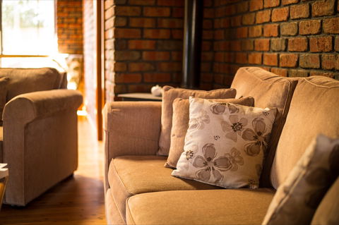 The Creek Cottage - New Castle Holiday 3