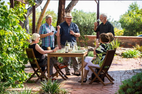 The Creek Cottage - New Castle Holiday 6