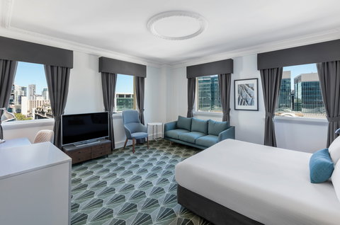 The Savoy On Little Collins Melbourne - New Castle Holiday 3