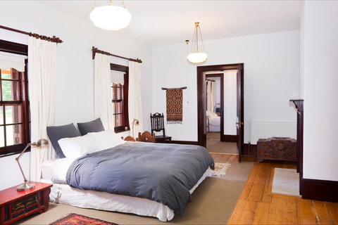 Vine Lodge Heritage Getaway - New Castle Holiday 2