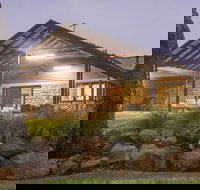 WA HomeStay - New Castle Holiday