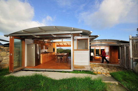 West End Beach House - New Castle Holiday 1
