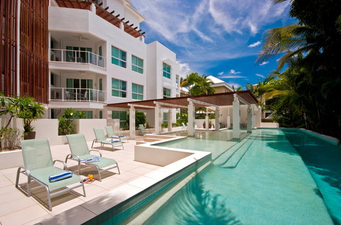 201 Lake Street - New Castle Holiday 0