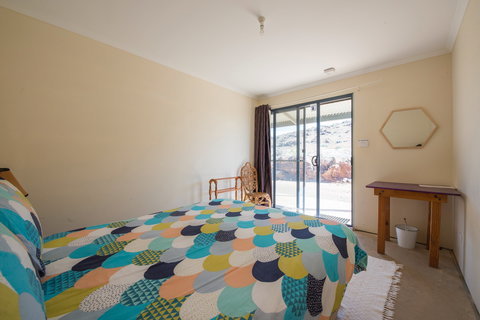 Almerta Station - New Castle Holiday 4