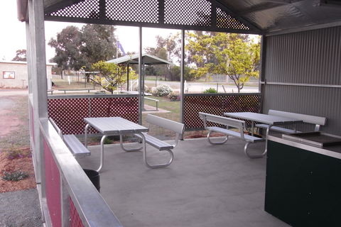 Ariah Park Camping Ground - New Castle Holiday 0