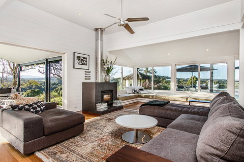 Aria - New Castle Holiday 0