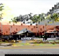 Barossa Vine Inn - New Castle Holiday