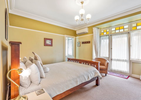 Bethany Manor Bed And Breakfast - New Castle Holiday 1