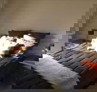 Bowning Hotel Accommodation - New Castle Holiday