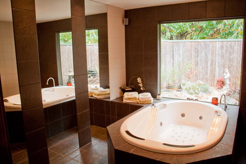 Chestnut Glade - New Castle Holiday 5