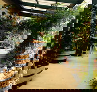 Clarevale Cottage BB - New Castle Holiday