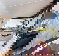 Cottesloe Beach Deluxe Apartment - New Castle Holiday