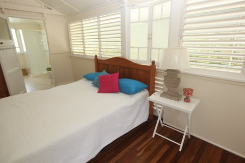 Daggoombah Holiday House - New Castle Holiday 2