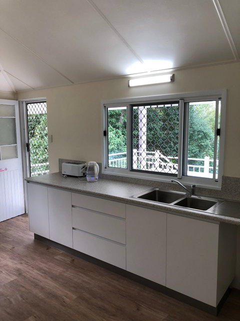 Daggoombah Holiday House - New Castle Holiday 6