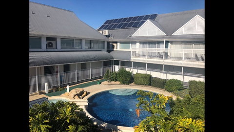 Dalby Manor Motor Inn - New Castle Holiday 1