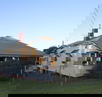 Dillons Cottage Stanthorpe - New Castle Holiday