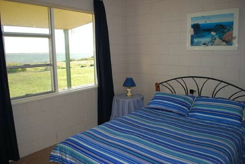 Dunworkin - New Castle Holiday 5