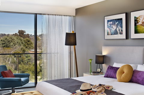 East Hotel + Apartments - New Castle Holiday 0