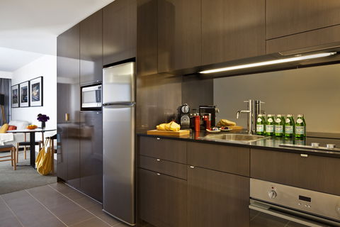 East Hotel + Apartments - New Castle Holiday 1