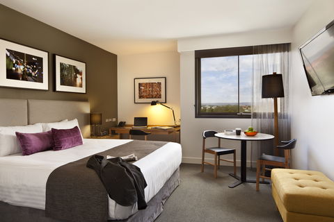 East Hotel + Apartments - New Castle Holiday 4