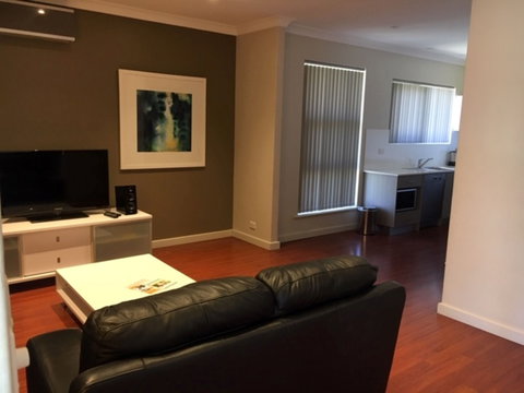 Ethelton Serviced Apartments - New Castle Holiday 7