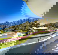 Fathoms 8 - New Castle Holiday