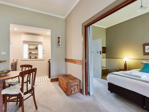 Forrest Guesthouse - New Castle Holiday 2