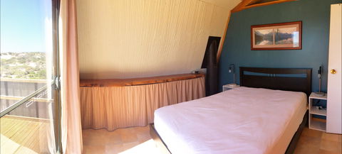Fowlers Bay Beach House - New Castle Holiday 1