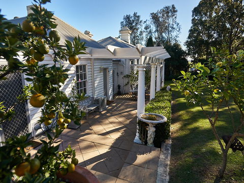 Glenellyn House - Servants Quarters - New Castle Holiday 0
