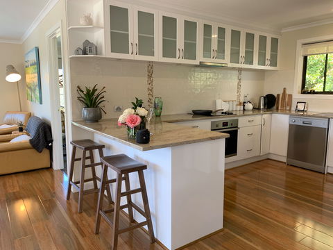 Hahndorf Luxury Lodge - New Castle Holiday 2