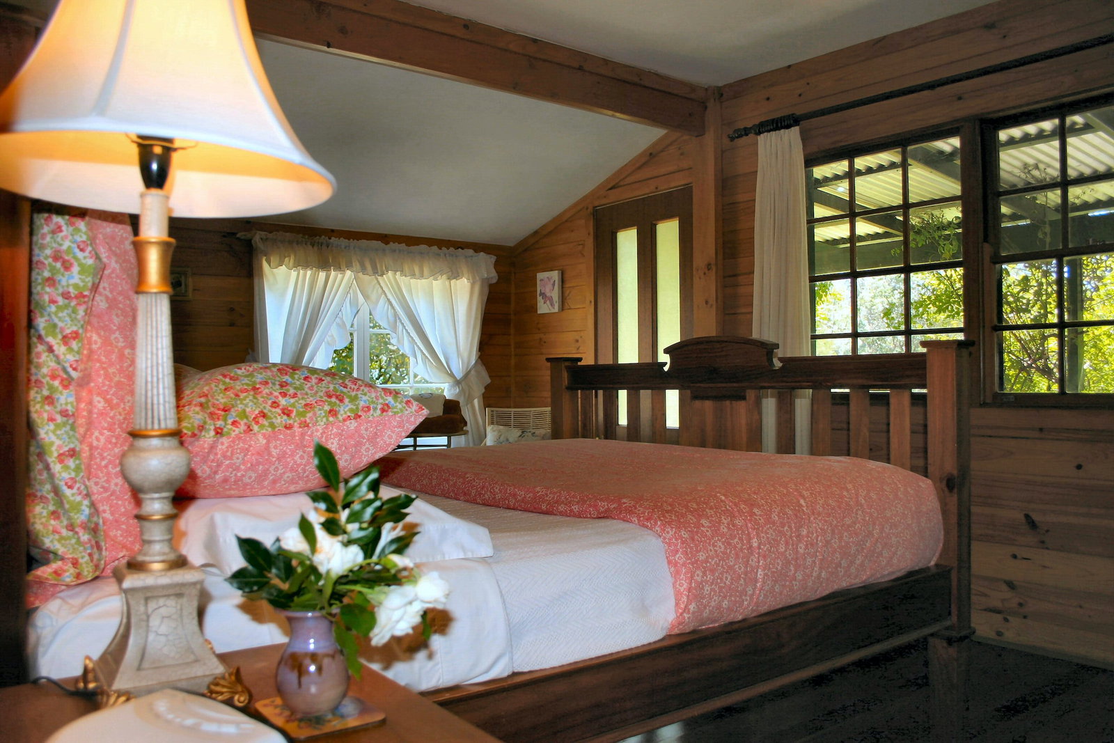 Kangaroo Valley NSW New Castle Holiday