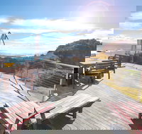 Headlands Beach House - New Castle Holiday