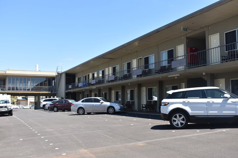 Karinga Motel, SureStay Hotel By Best Western - New Castle Holiday 7