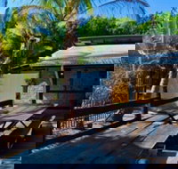 Lazy Lizard Caravan Park - New Castle Holiday