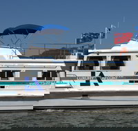 Luxury Afloat Hawkesbury River and Brooklyn - New Castle Holiday