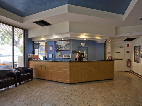 Madison Capital Executive Apartment Hotel - New Castle Holiday 0