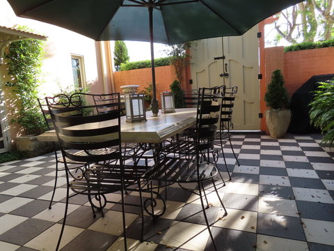 Maison De May Boutique Bed And Breakfast - New Castle Holiday 2