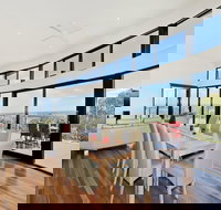 McLaren Eye - New Castle Holiday